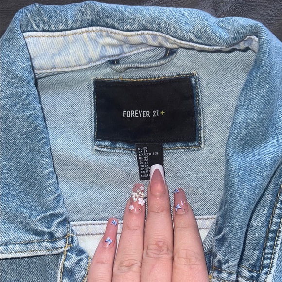 Forever 21 Light Blue Denim Jacket - Picture 2 of 6